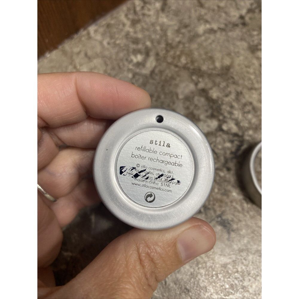 stila refillable compact Only‎ boitier rechargable - Picture 2 of 3